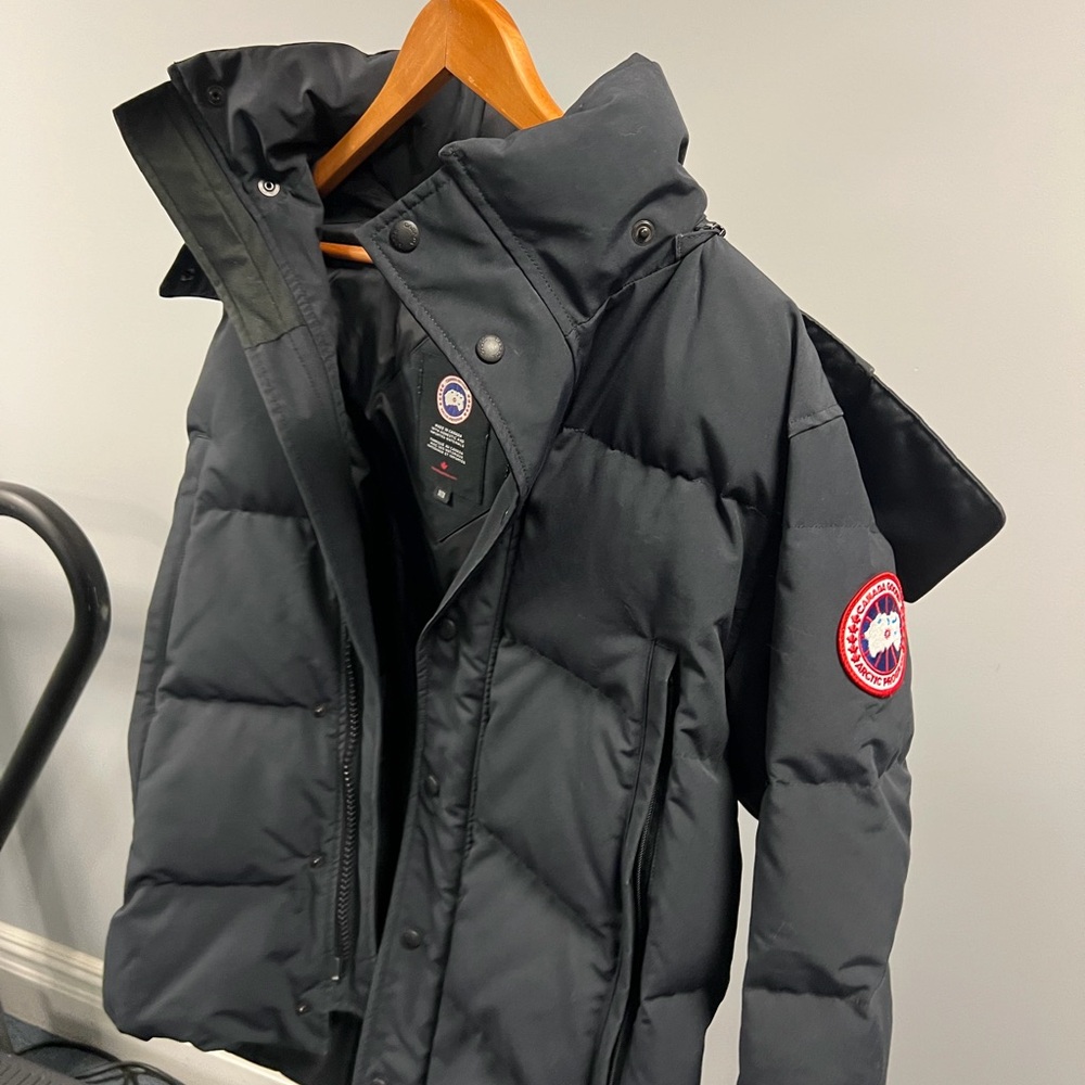 Canada Goose Men’s Puffer Jacket